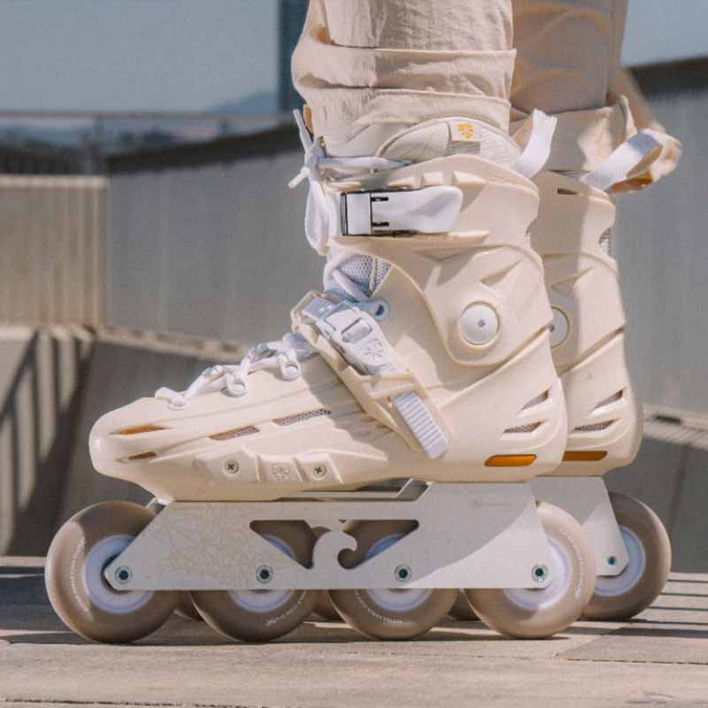 Flying Eagle F4 Raven Sands Skates - Inlinex