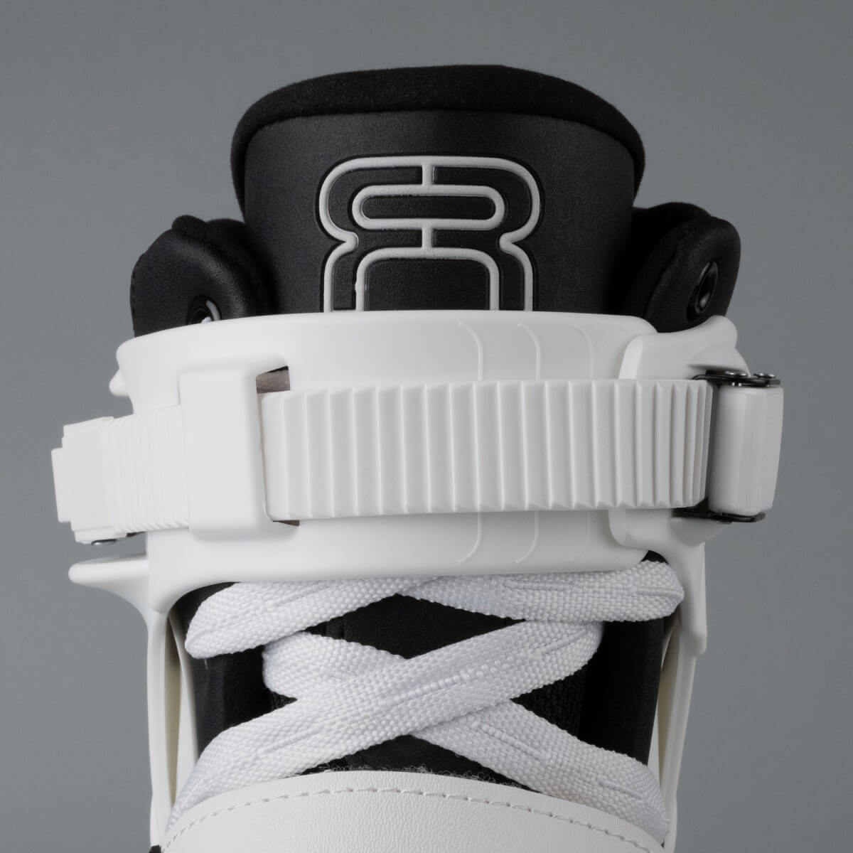 FRX 80 White Skates