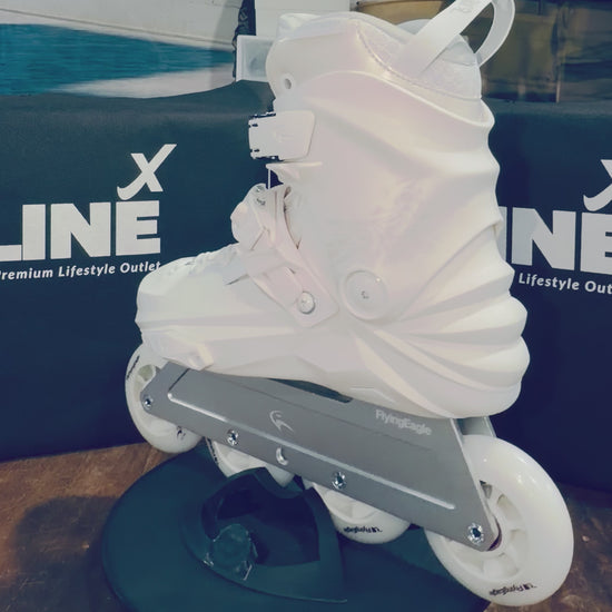 Flying Eagle X7D Reaver D8490 White Skates