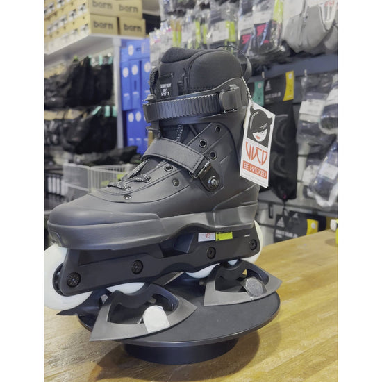 Sepatu Luncur Agresif USD Aeon 72 XXI