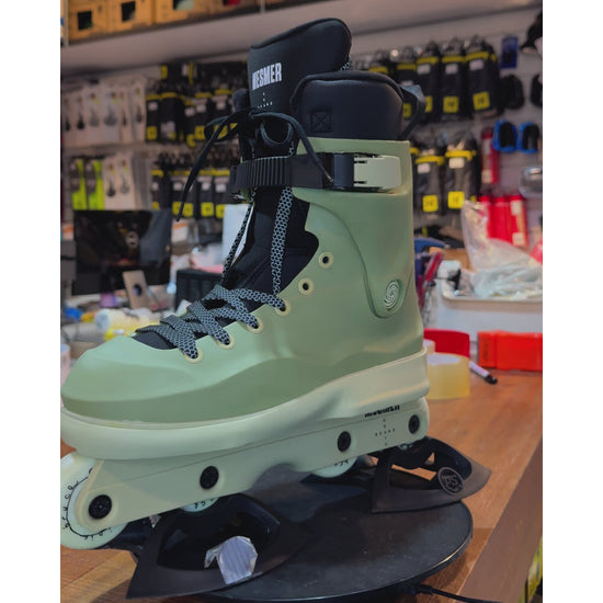 Patines agresivos Mesmer Throne Dominic Bruce