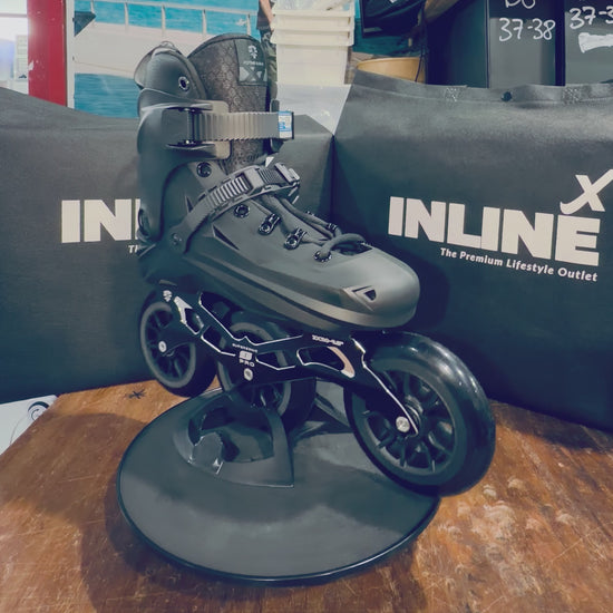 Flying Eagle X7T Reaver Tri Black Skates