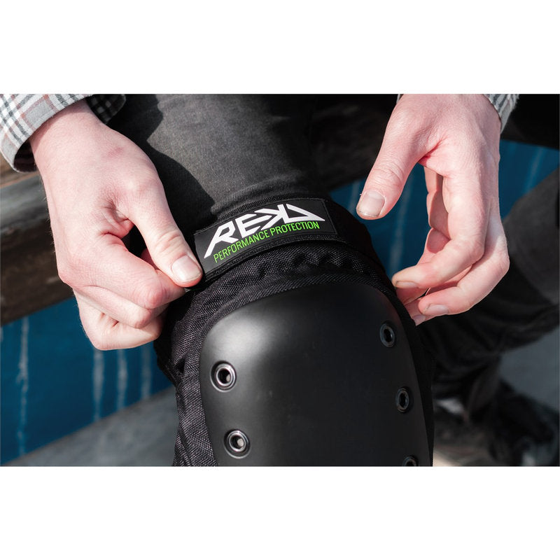 REKD Energy Ramp Knee Pads x energy ramp knee pads putting on 1